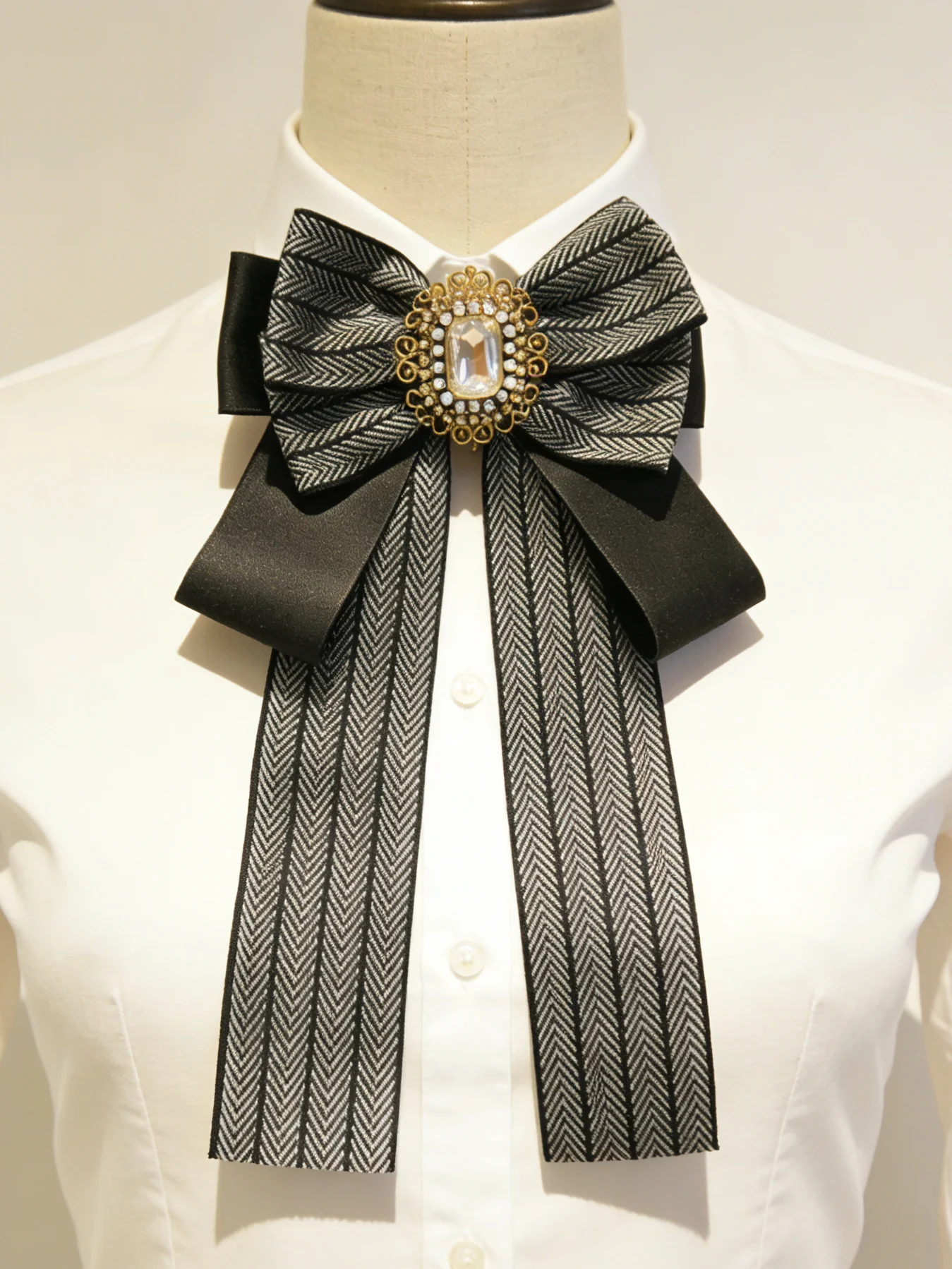 

Business-Style Bow Tie Accessory, Black Satin Ribbon, Rhinestone Brooch, Versatile for Office Shirts and Suits
