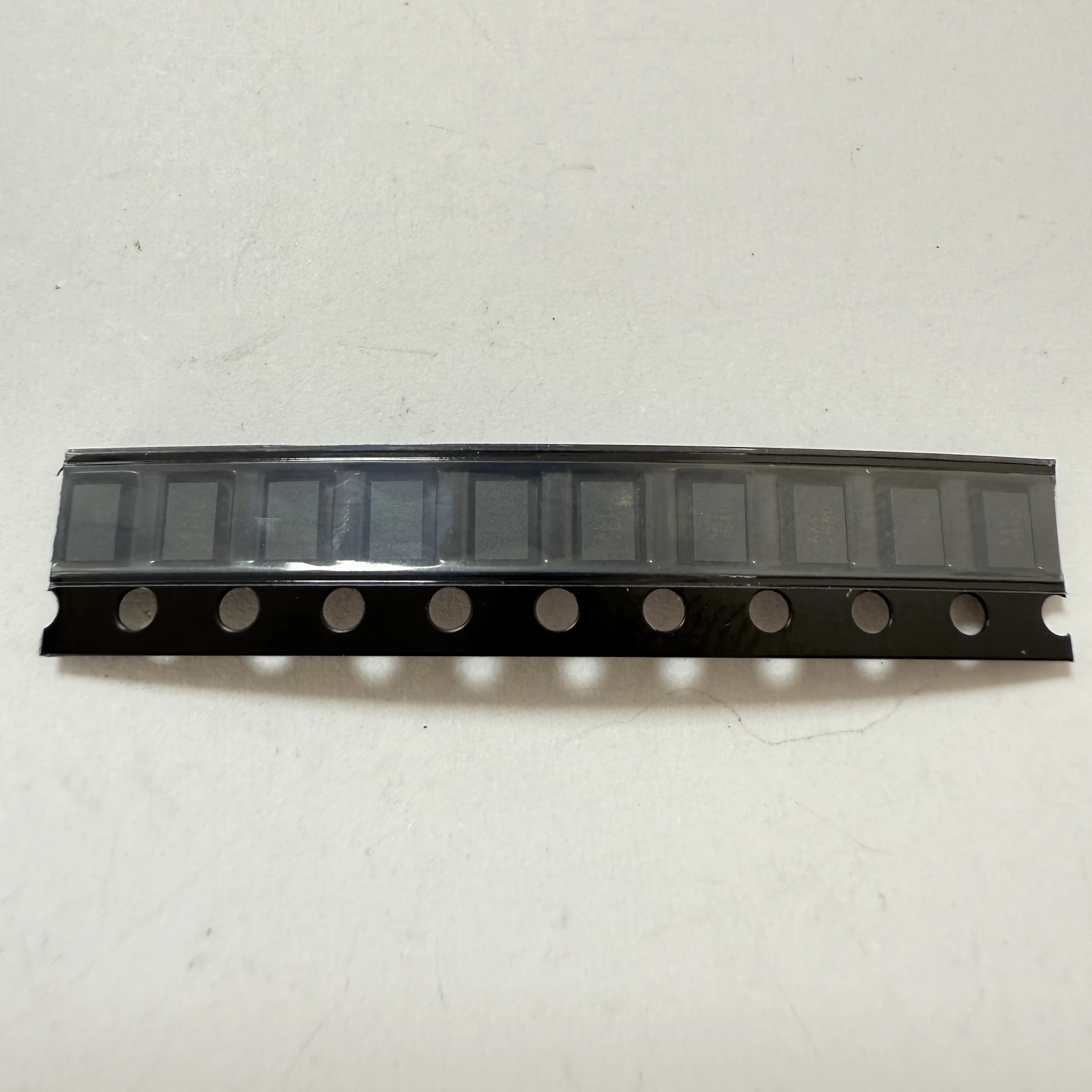 10 PÇS/LOTE MAX17502FATB+T (PMIC)