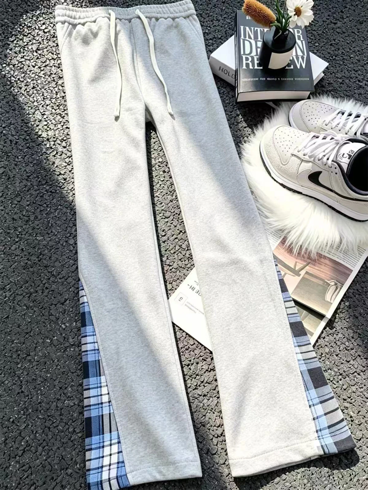 Men's Summer Slim Fit Plaid Patchwork Bell Bottom Sweatpants Drapey Straight Leg Sport Casual Trousers White Flower Grey
