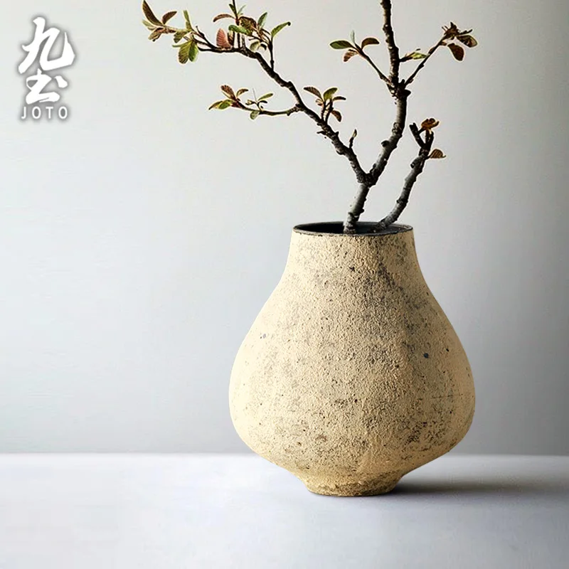 

JOTO Simple and versatile Vintage ceramic texture Handmade Rough Ceramic Vase DER0109