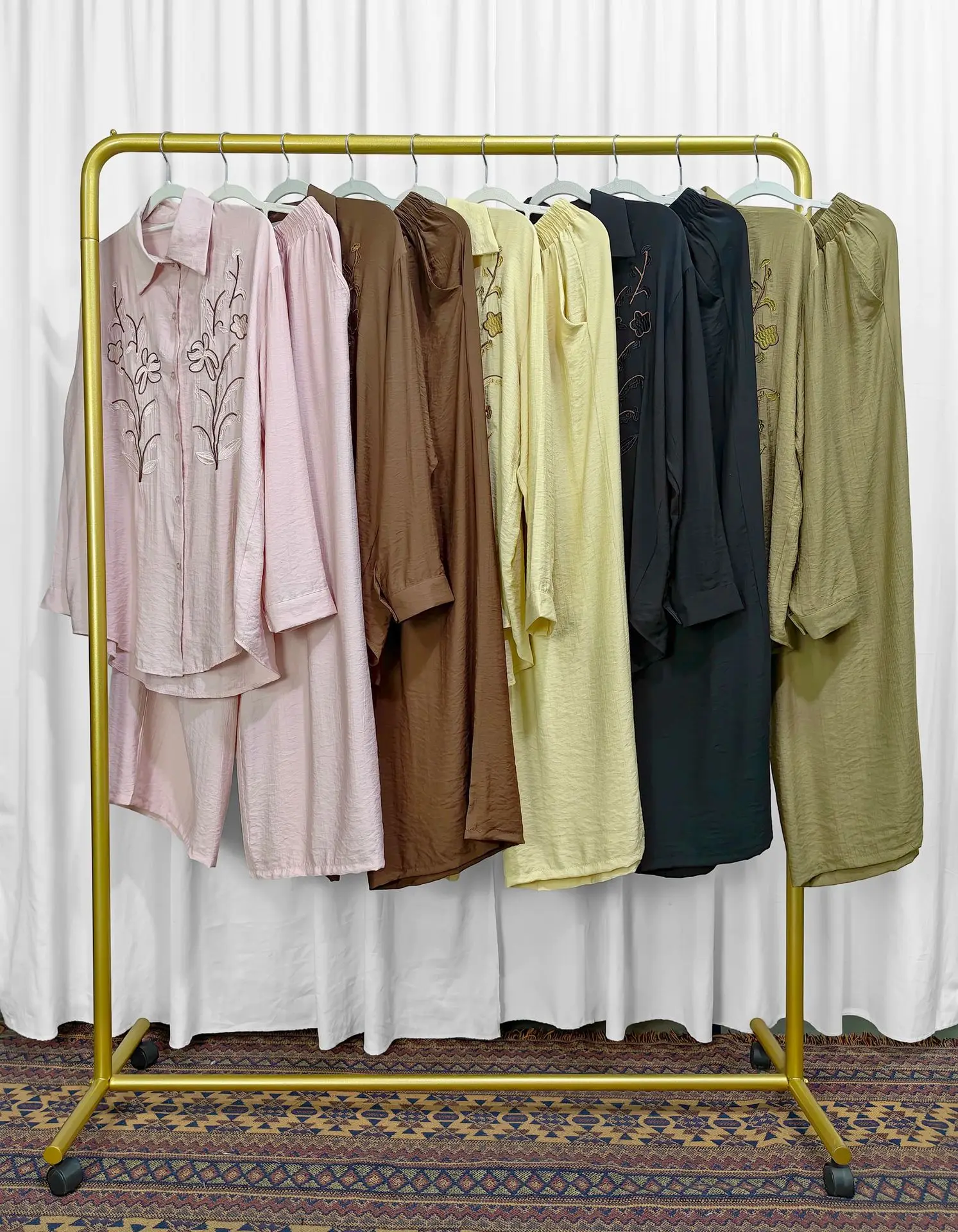 Women Muslim Embroidery Shirt and Pants 2 Piece Sets Ramadan Islam Tops Trousers Clothing Turkey Abaya Outfits Tracksuit Kaftan