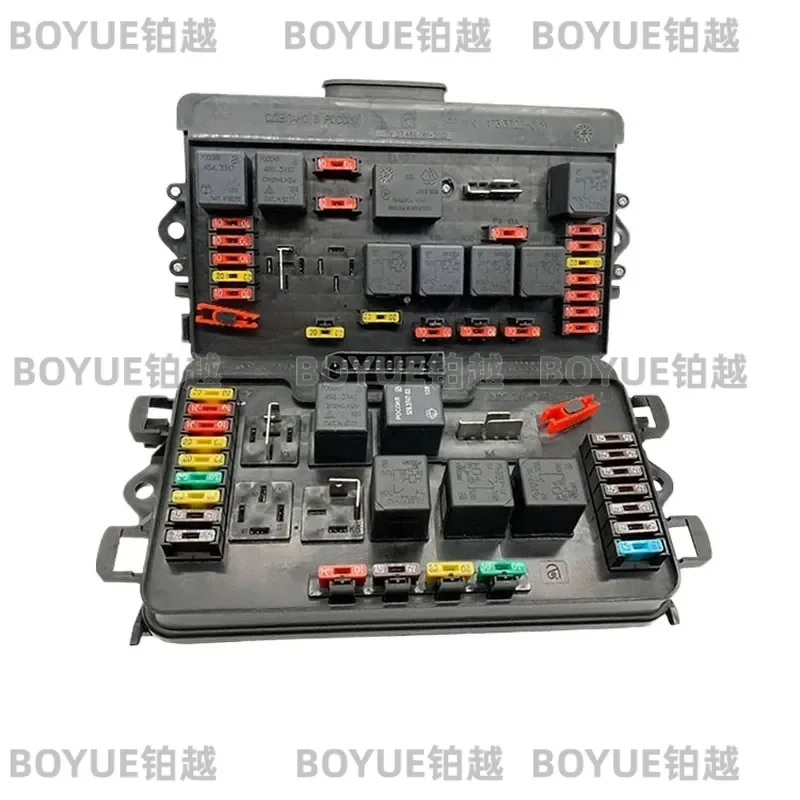 Engine bay wiring harness fuse box FOR 367.3722M Engine Compartment Junction Box Fuse Box for  Granta