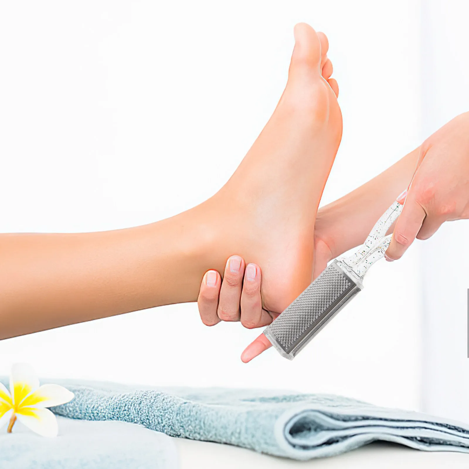 Pedicure Foot Scrubber Double Sided Handheld Foot File Dead Skin Remover Feet Callus Remover Portable Pedicure Tool