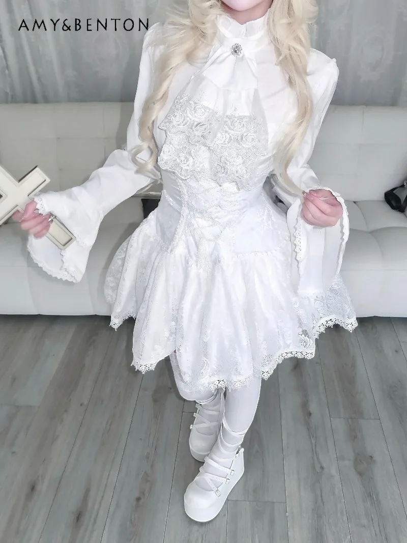 ゴシックサブカルチャー ホワイトロリータ衣装 ベルスリーブ スリムシャツ ハイウエスト スリミング パフスカート 原宿スタイル ツーピースセット 女性用