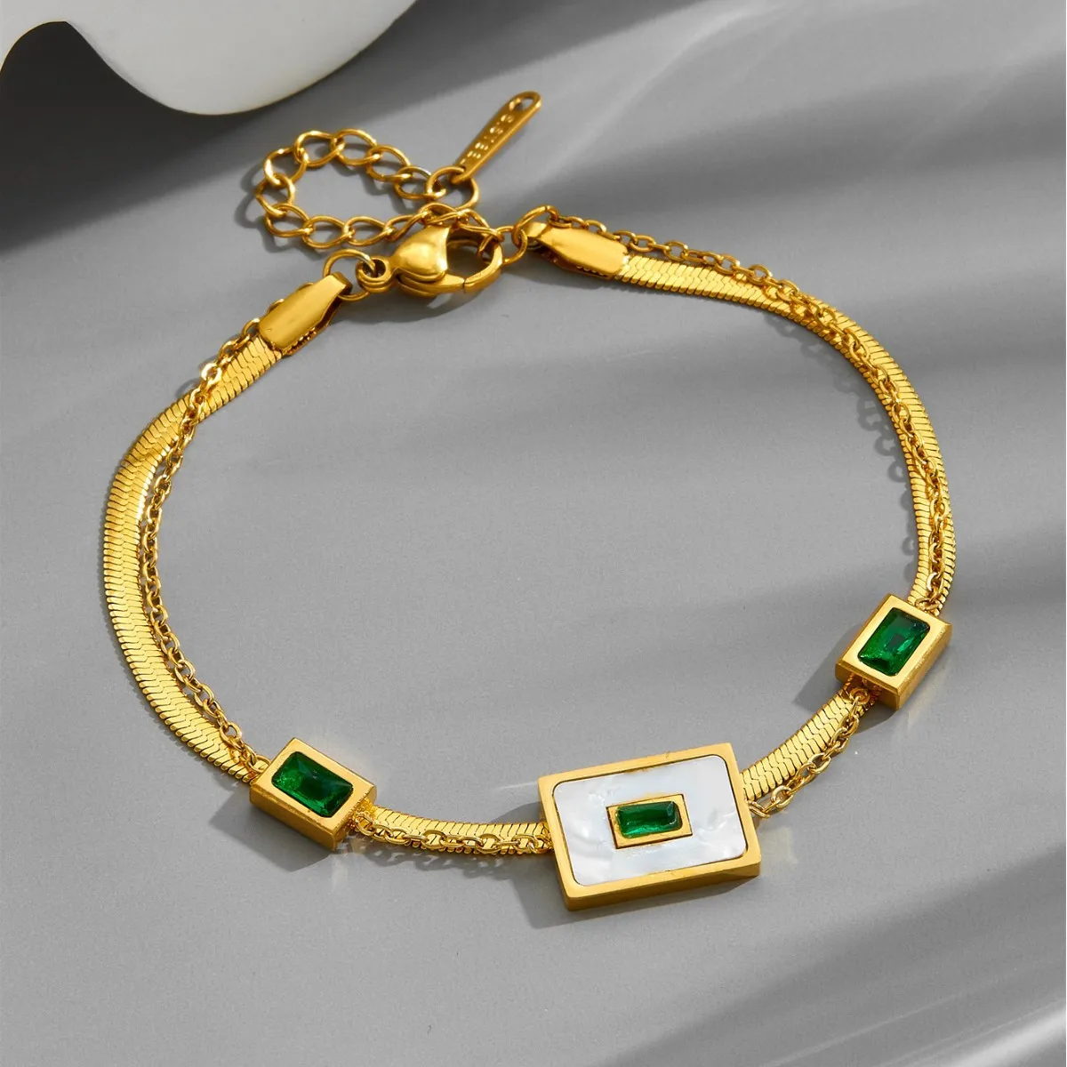 

Hurum Ali Bracelet and Necklace set