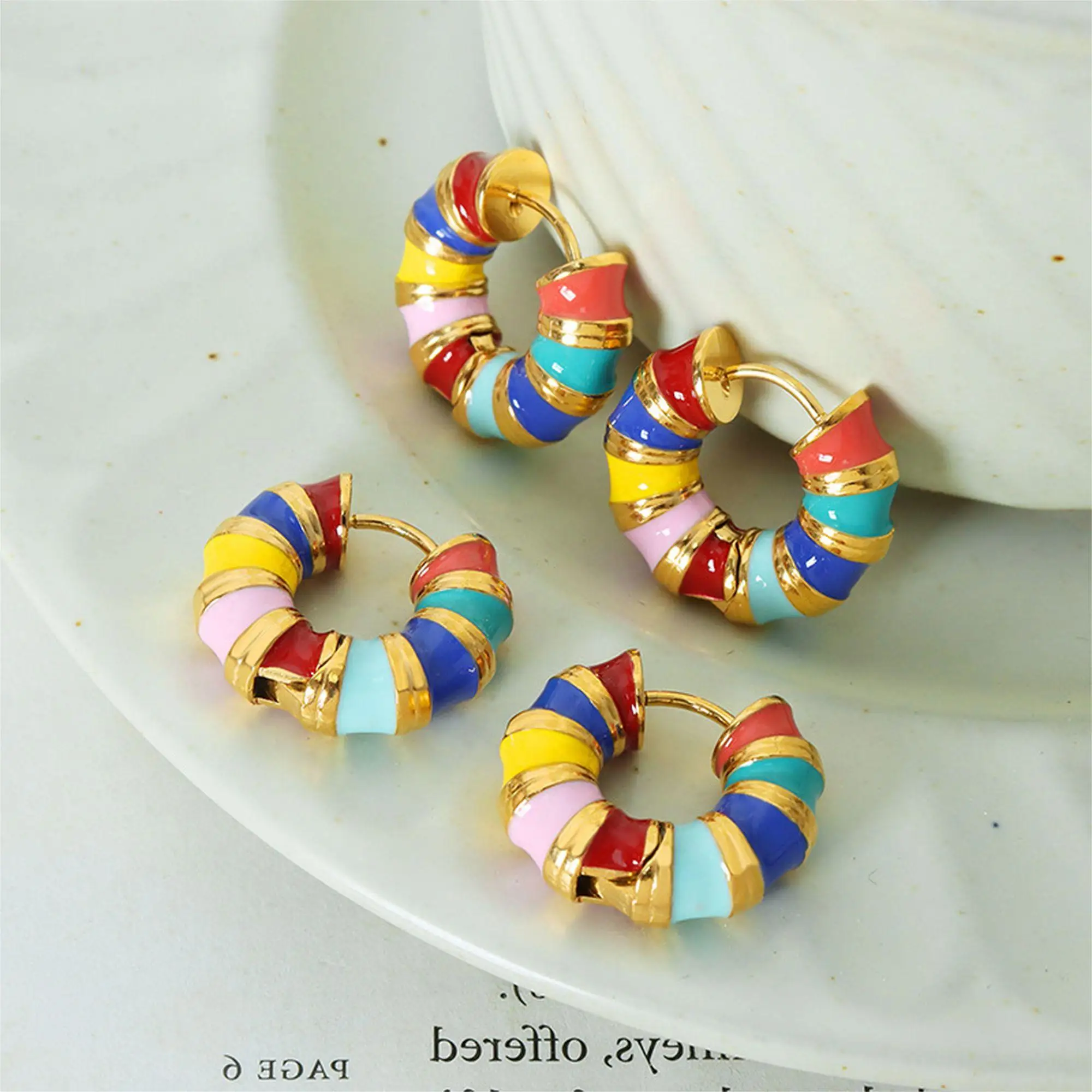 French Retro Colorful Oil Dropping Colorful Round Ear Buckle Earrings with Small Design Macaron Candy Color Earrings for Women