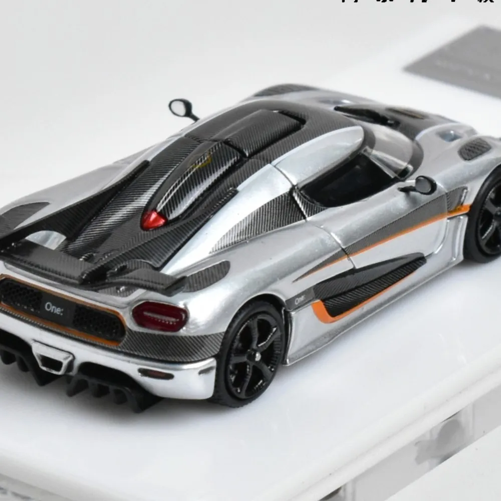 

LMLF 1:64 Компактный литой под давлением автомобиль с памятью One1