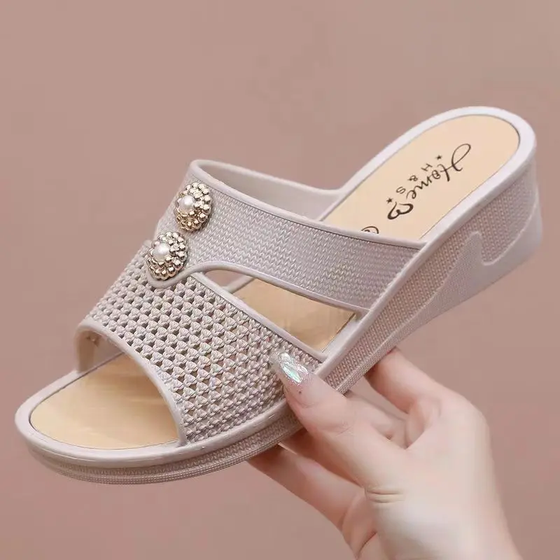 2024 New Women's Summer One Word Wedges Slippers Soft Sole Non Slip Anti odor Home Slippers Outdoor Casual Slippers