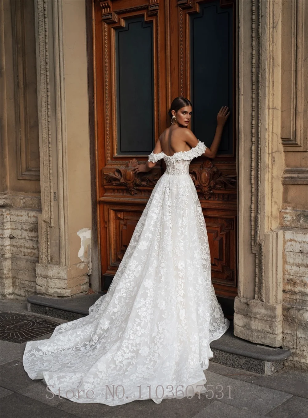 Luxury Floral Applique Lace Sweetheart Collar Wedding Dress for Women Sleeveless A-line Court Wedding Gown robe de mariée