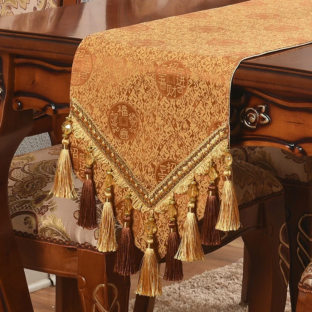 European Luxury Jacquard Table Runner Cupboard Coffee Table Cover Gold Noble Soft Deerskin Fleece Tablecoth Table Flag Bed Flag