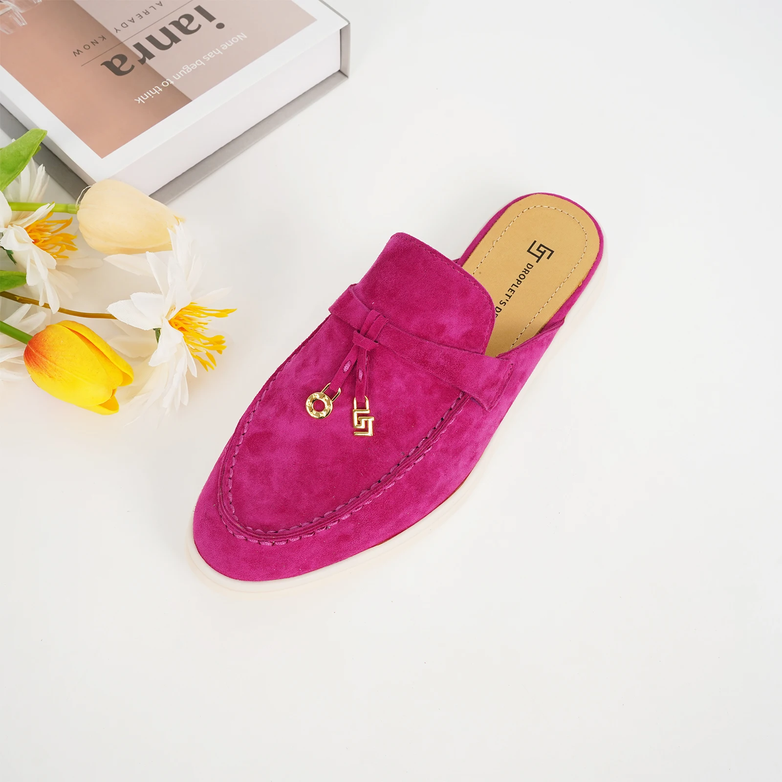 2024 New Women's Casual Shoes Large Size 35-44 Luxury Genuine Leather loafers Fashion Round Head Flat Shoes Women's Mule Shoes