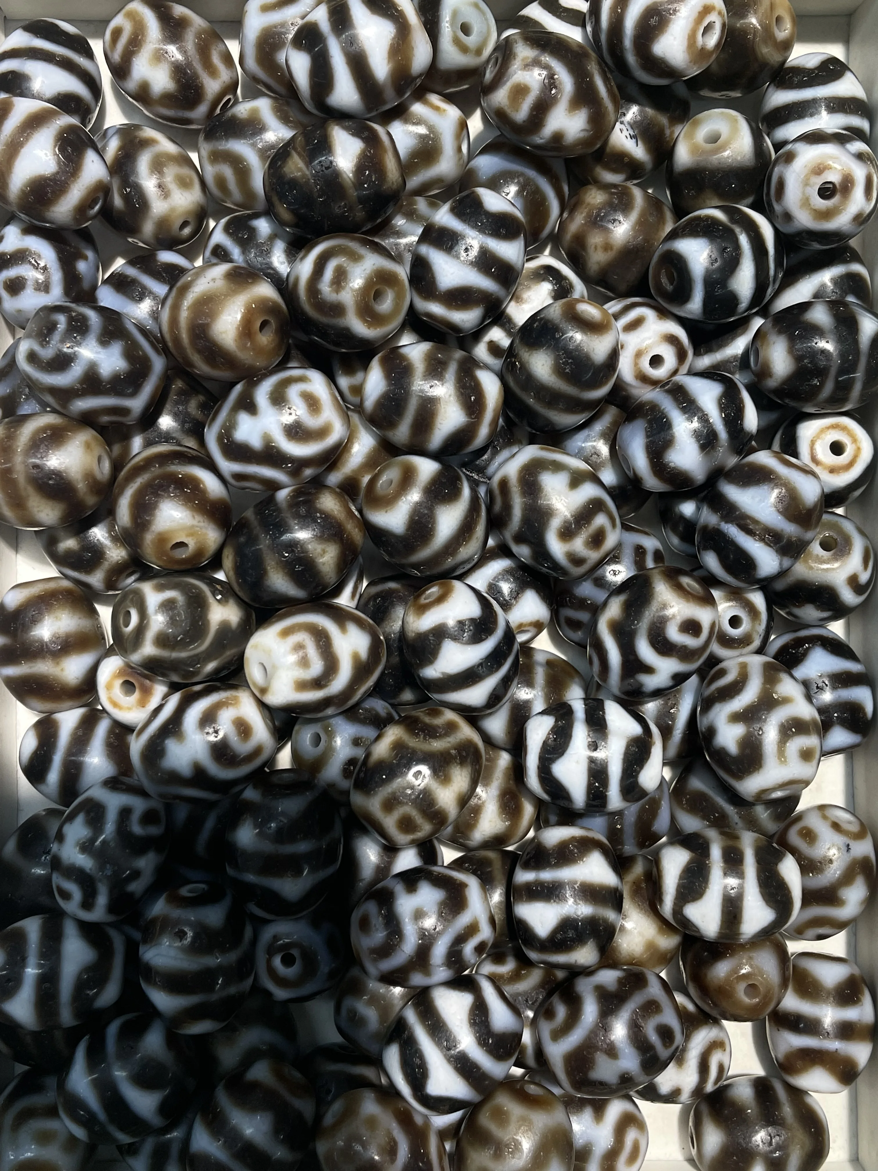 

Magic Power Energy Tibetan Old Agate Tiger Tooth Treasure Bottle Daluo dZi Bead Amulet Fit For Making Bracelet