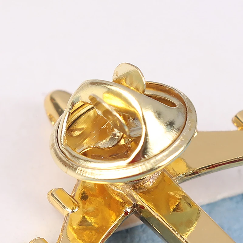 Metal Airplane Brooch Vintage Alloy Fashion Pin Buckle Badge DIY Handmade Jewelry Making AccessoriesNew