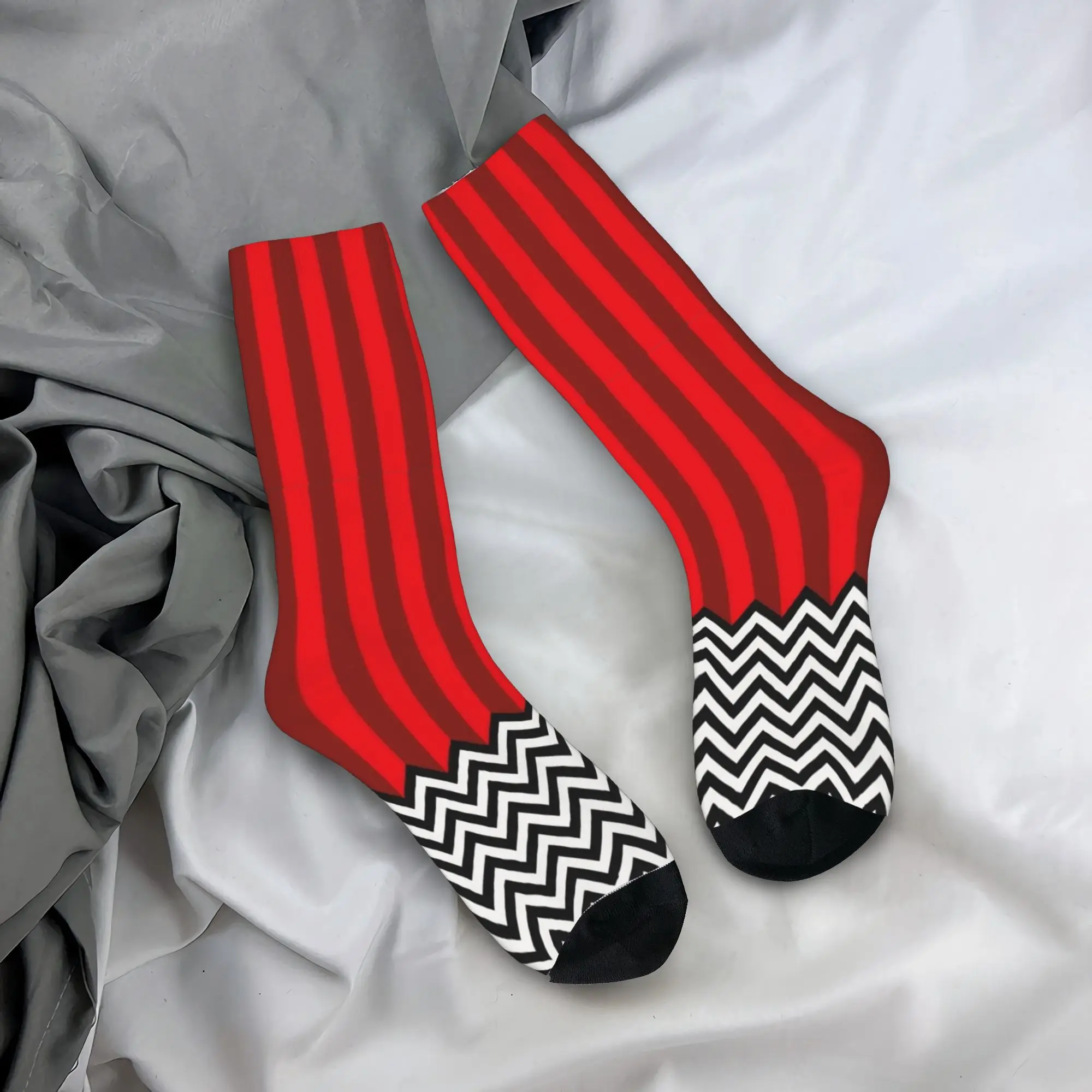 Enigmatic zigzag pattern from David Lynch's cult Dress Stockings Winter Anti Skid Men Socks Soft Graphic Climbing Socks