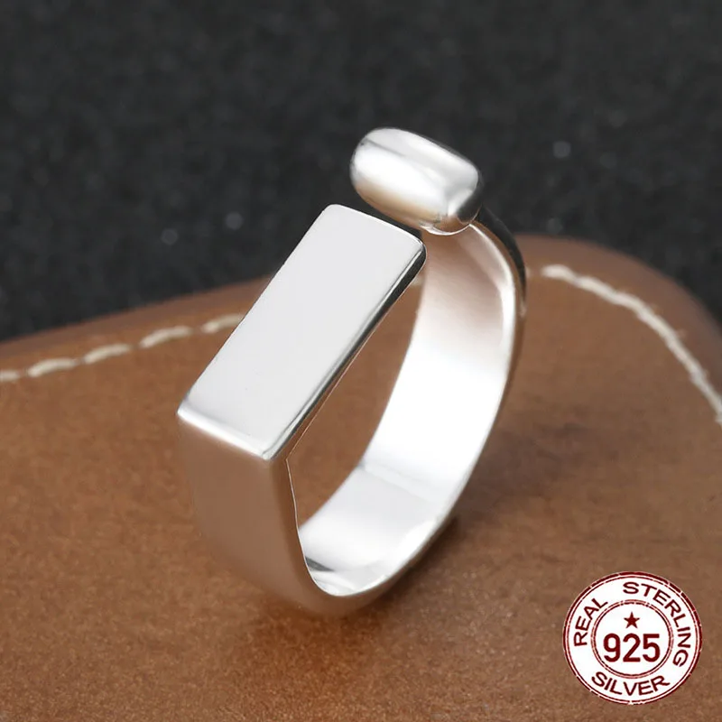 

S925 pure silver D-shaped index finger ring for female niche Japanese and Korean consumers Cold style, simple yet stylish, with