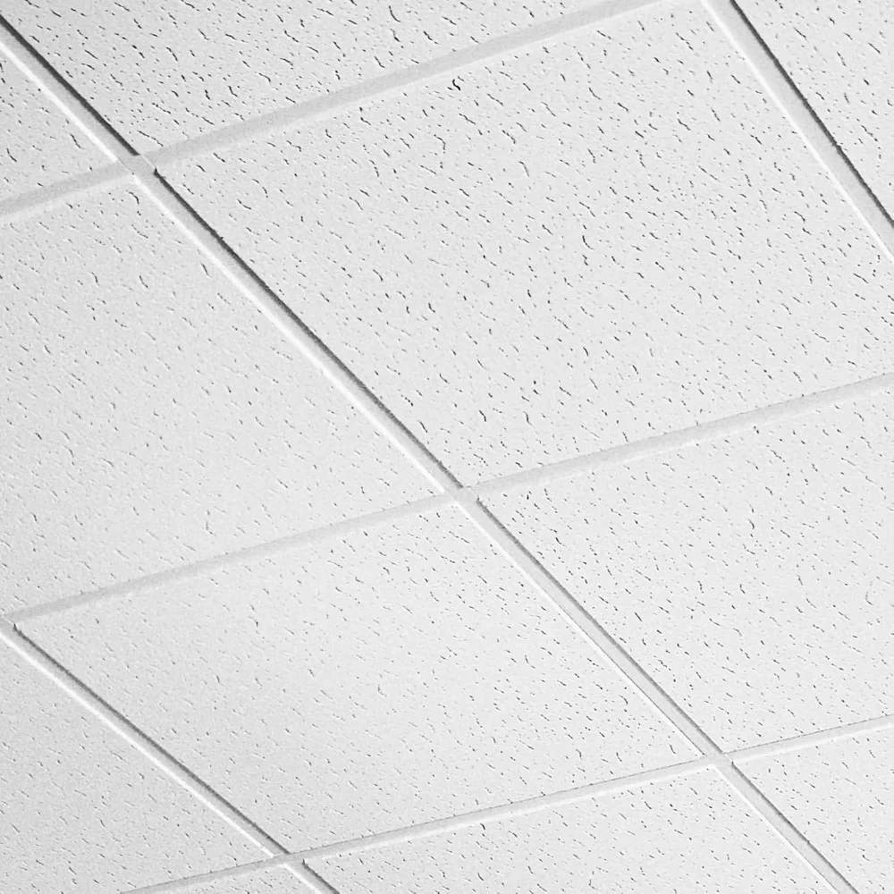 แผ่นฝ้าเพดาน 2x2 - 16 ชิ้น สีขาว; ฝ้าเพดานอะคูสติกสำหรับโครงแขวน; รุ่น FISSURED 705