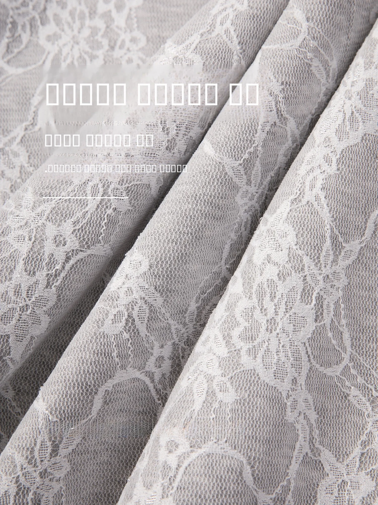 Niebieska koszulka damska plus size, wyszczuplająca, z bogatym haftem, z krótkim rękawem, letnia, luźna, wygodna, uniwersalna bluzka.