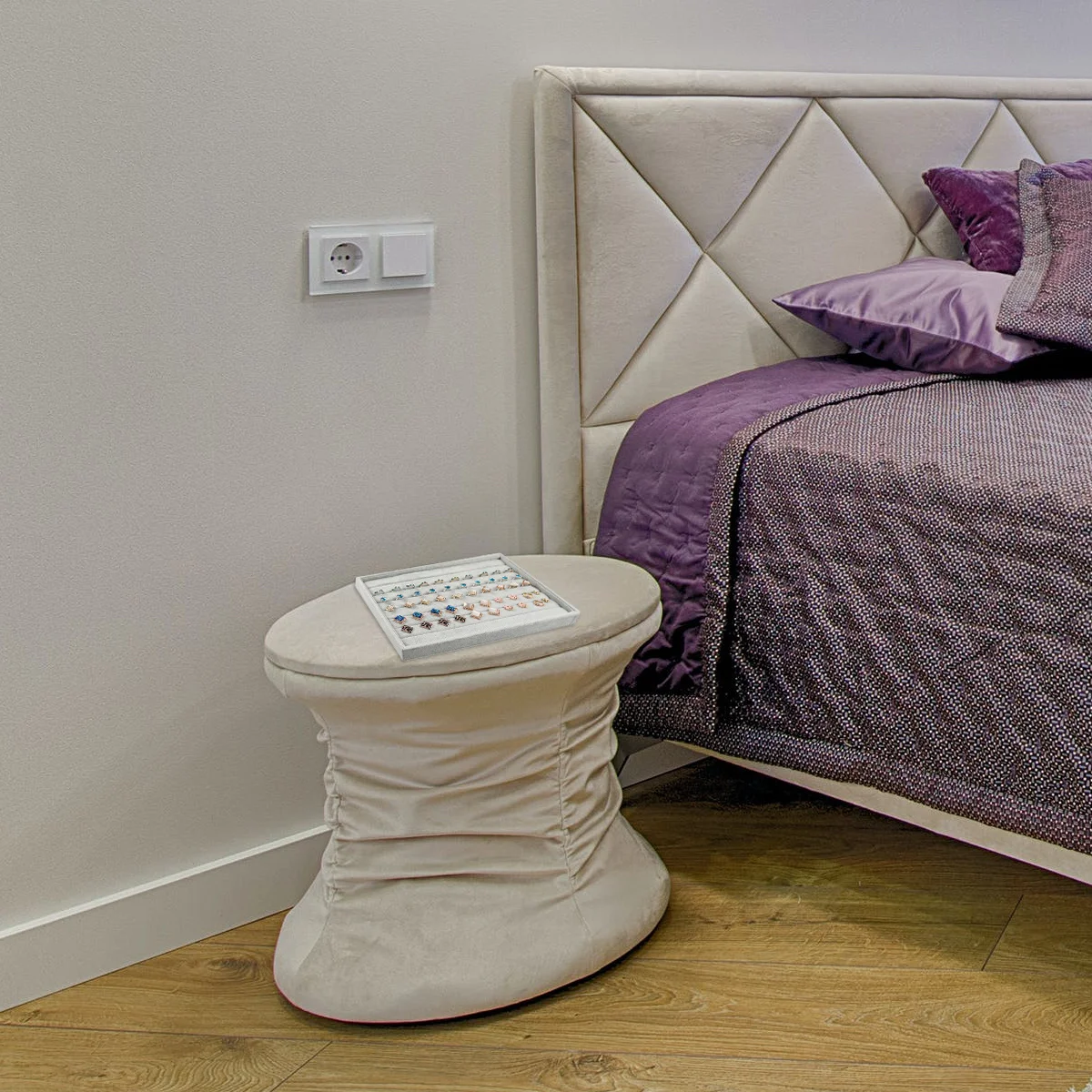 

Jewelry Flannel Storage Tray Square Dish Desktop Organizer Durable Lightweight Jewelry Display Holder Sundries Tray