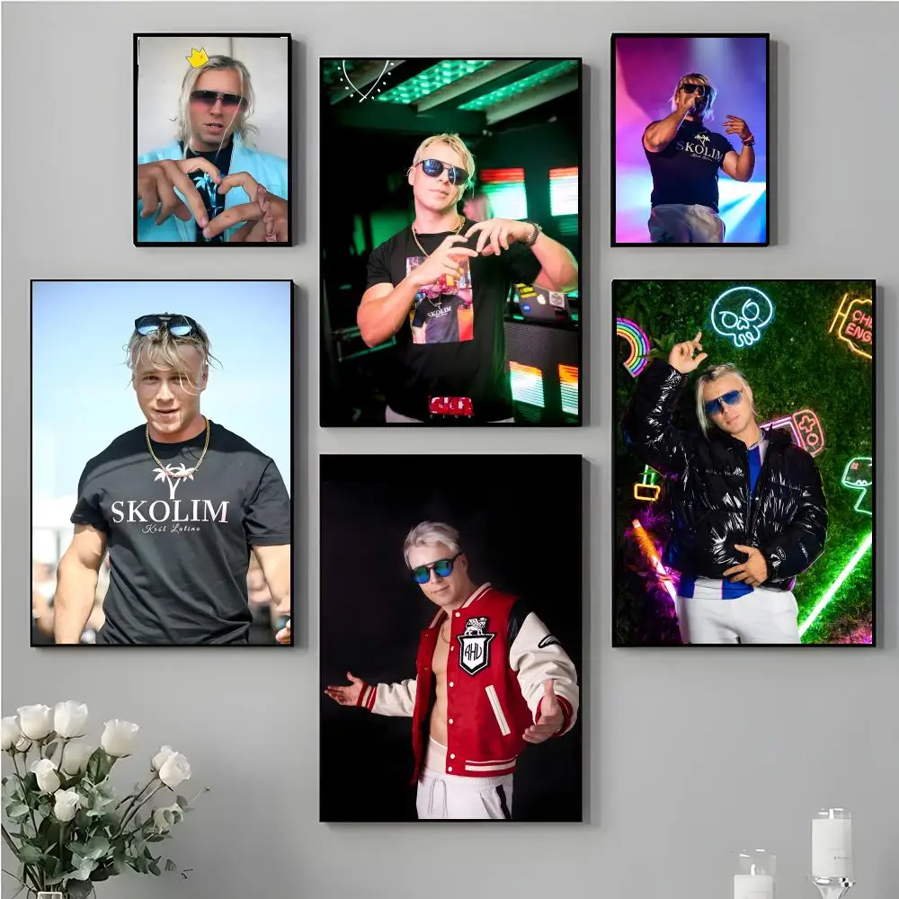 Energetic Singer Catchy Tune S-Skolim Poster High-definition stickers ideal gifts for living rooms hallways