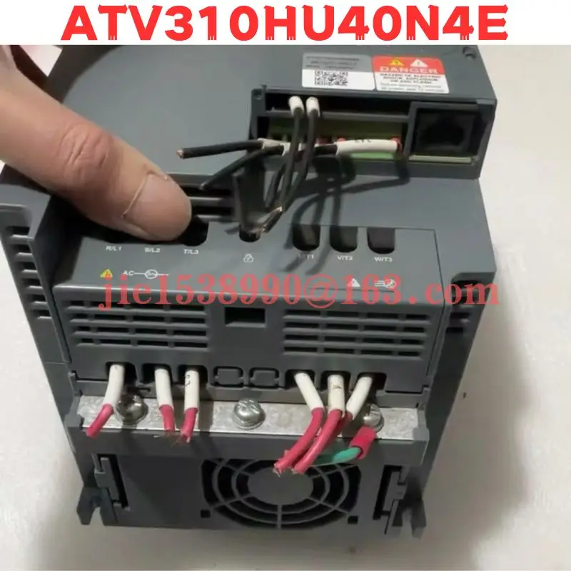 Used Frequency converter ATV310HU40N4E  Normal Function Tested OK