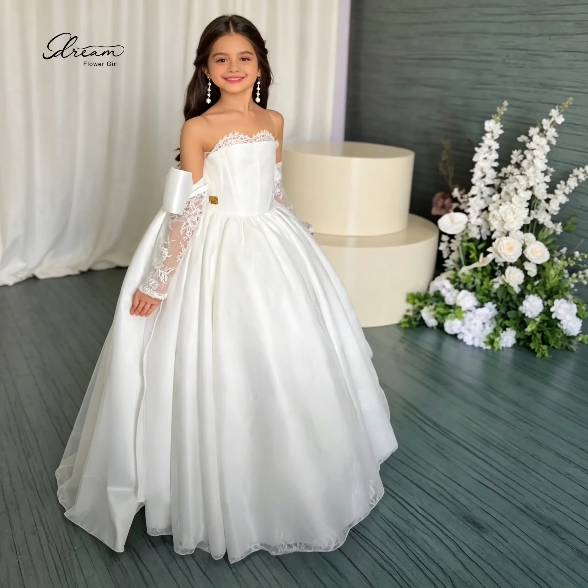 Exquisite Custom White Chiffon Strapless Sleeveless Floor-Length Ball Gown for Children with Lace Arm Sleeves
