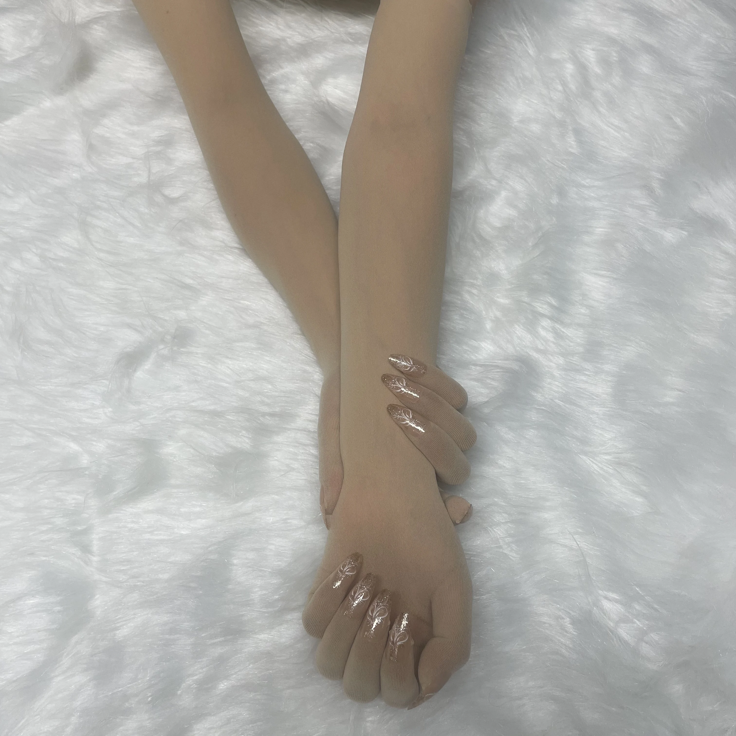 زوج من إكسسوارات أزياء الهالوين الواقية من الشمس رفيعة للغاية قابلة للتنفس 30D لكل من الرجال والنساء Kigurumi عالية المرونة