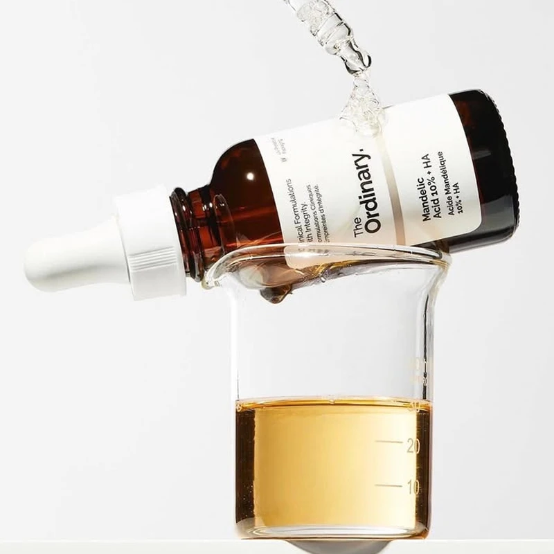 The Ordinary - Suero Facial con Ácido Mandélico al 10% + HA, Regula la Piel Grasa y Propensa al Acné, Hidrata, Mejora la Textura y la Opacidad