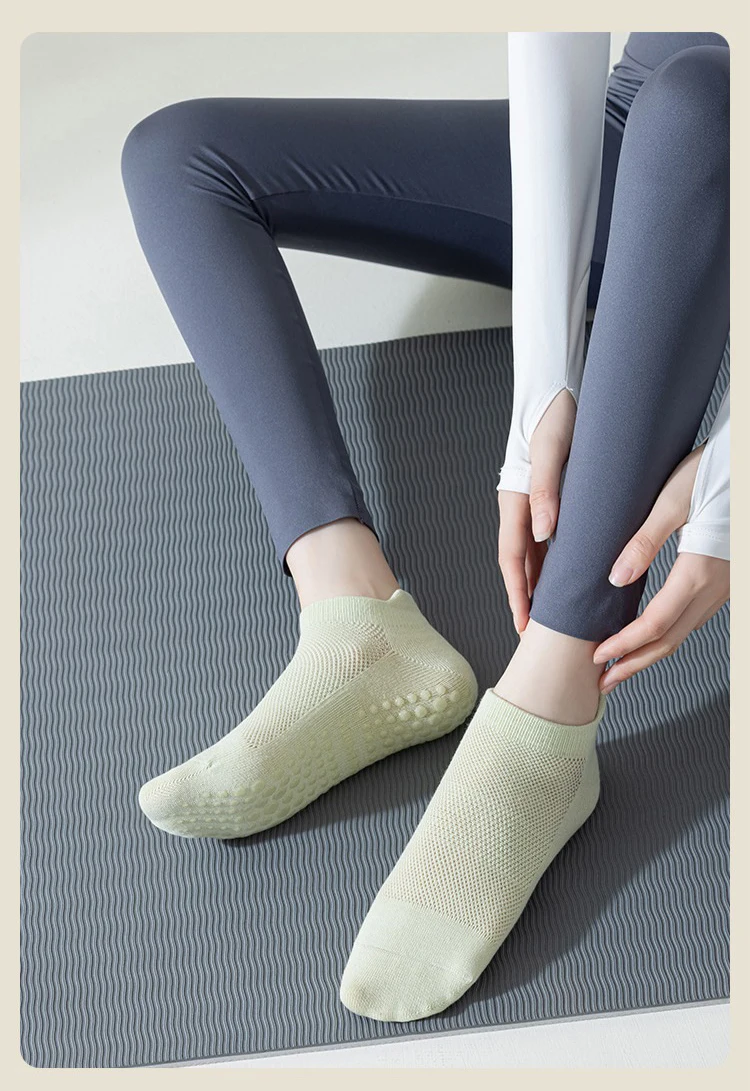 4 Paar rutschfeste Yoga-Socken für Damen, Baumwolle, niedrig geschnitten, Pilates-Socken, Gym, Fitness, Tanz, Sport, Bodensocken mit kurzem Griff – Detail 8