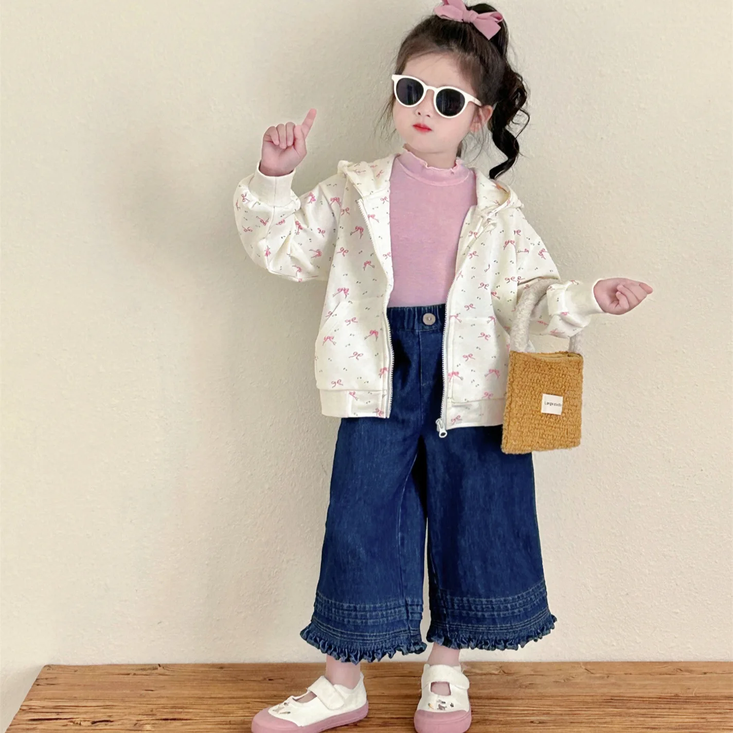 Girls Denim Wide Leg Pants with Mushroom Edge 2024 Autumn New Korean Baby Girls Elegant Versatile Pants