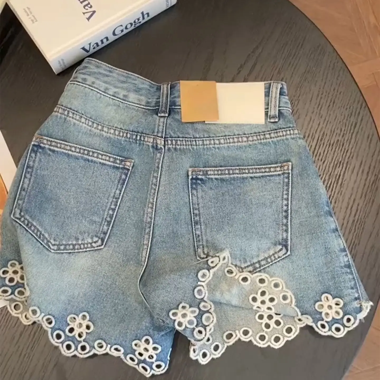 

National Style Hollow Embroidery Retro A-word Denim Shorts Women's Summer 2025 New Thin Small Wide Leg Pants