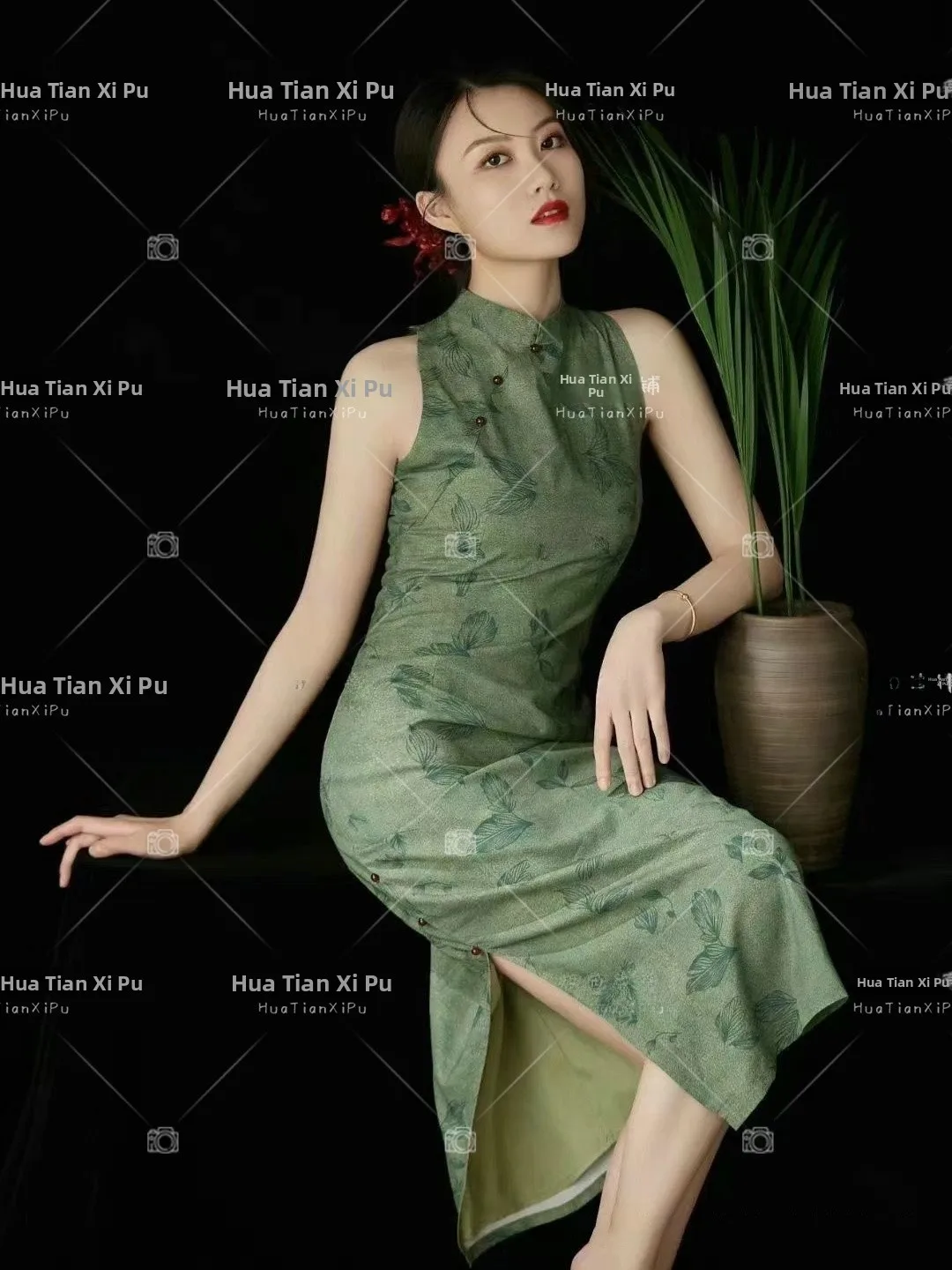 

New Chinese Style Photography Costume Art Portrait High-End Feeling Studio New Theme Cold Tone Stage Costume