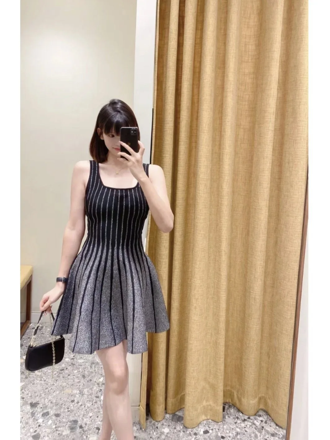 

Women 2024 Early Autumn New sleeveless Knitted Mini Dress Ribbed Elegant Party Dresses