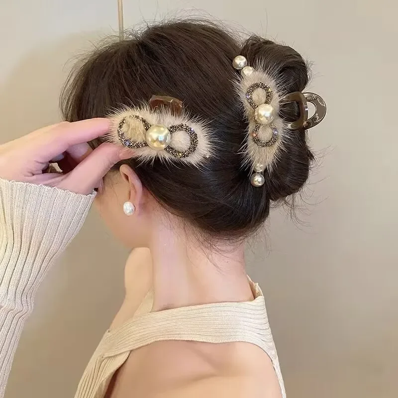 

Beaded mink hair style grab clip coiffure Shark clip Fashion Elegant Claw Clip Girls Hair Clip Accessories
