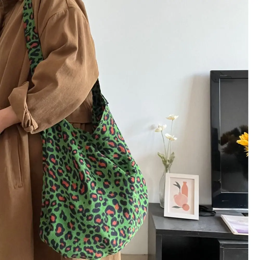 Leopard Print Women's Corduroy Shoulder Bag Large Capacity Ladies Tote Shopper Bags Handbags Vintage Female Chest Crossbody Bag