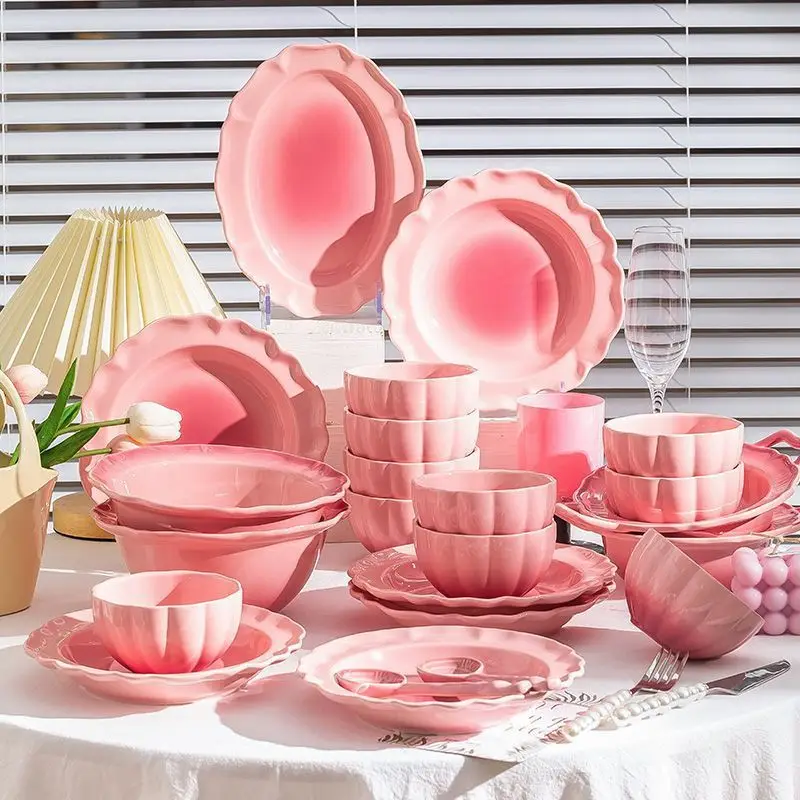 مجموعة وعاء، أدوات المائدة المنزلية