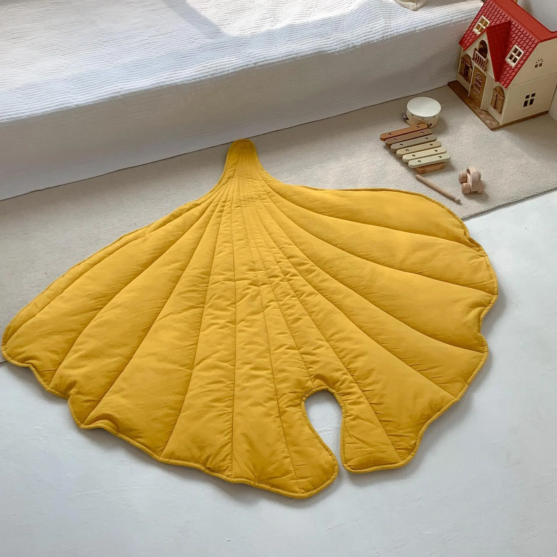 Nordic New Shaped Creative Leaf Baby Game Mat Bay Window Floor Mat Baby Climbing Mat Children\'s Room Decoration