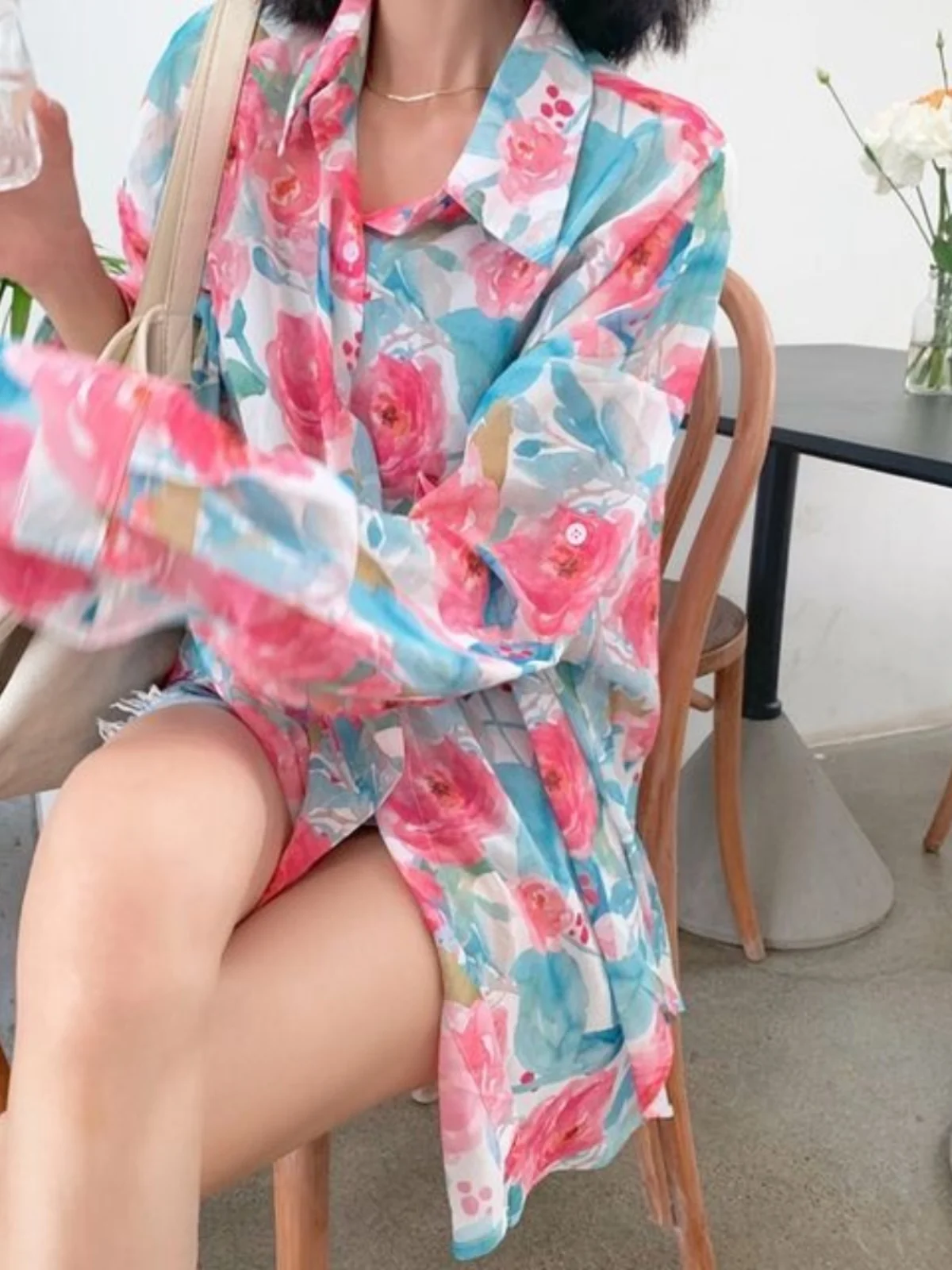 

2024 New Spring Autumn Sun Retro Flower Print Long Sve Women's irt Sun Protection Collar Open Cardigan Loose Fit