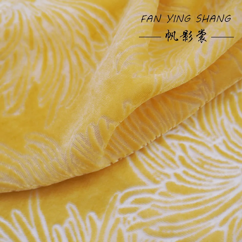 2026 Yellow Chrysanthemum Burnt Out Velvet Fabric For Dress Telas Para Costura Tissus Couture ткань Cloth Material Sewing view 2