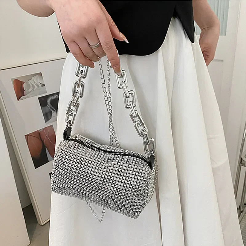 Allover Rhinestone Bucket Bag, brokatowa torebka na studniówkę z łańcuszkiem, damska mini torba na ramię