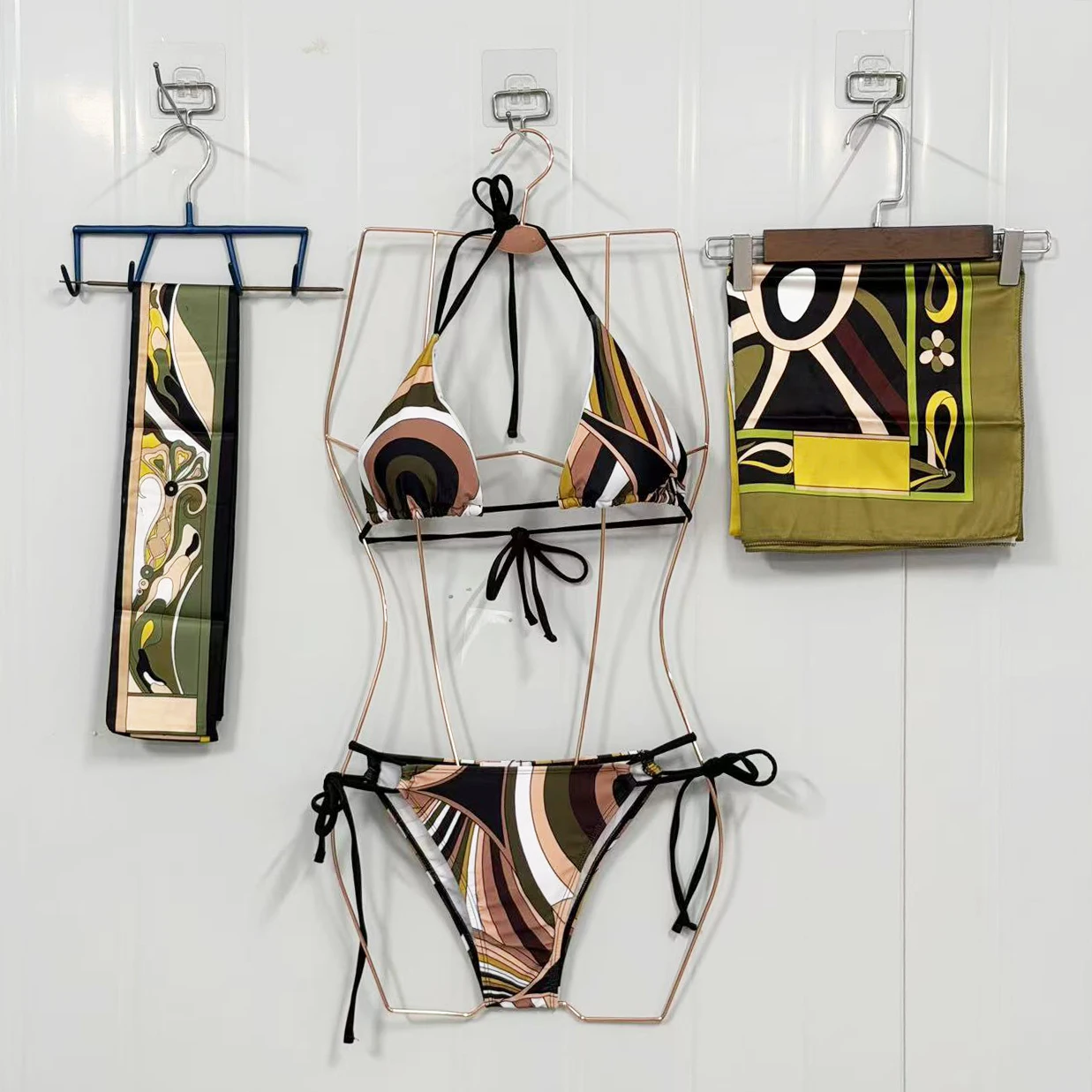 Image of Klassische Damen-Bikini-Sets mit braunem Schleifenband und Designer-Logo, luxuriöses Design, zweiteilige Badeanzüge für Damen