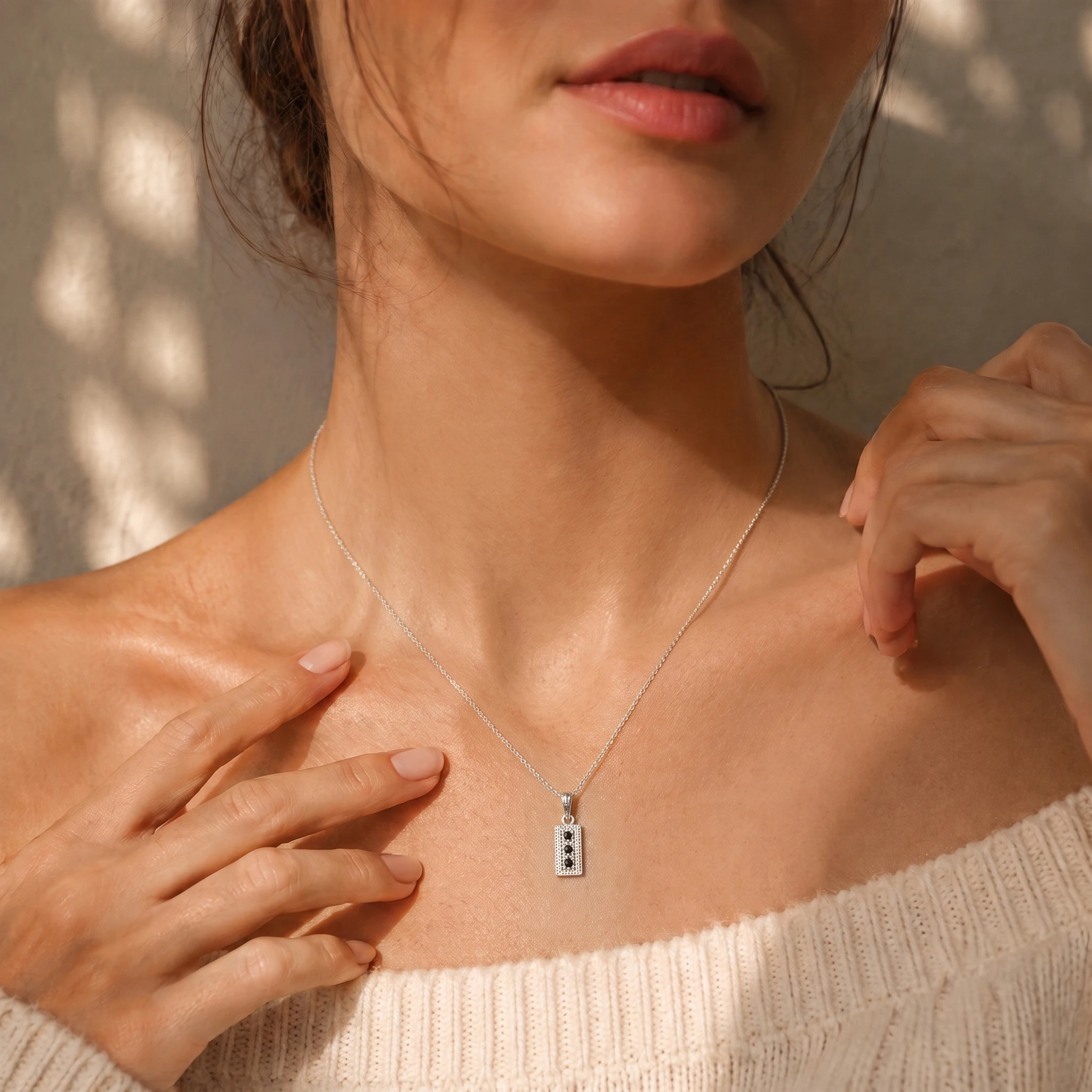 ZHENL Strukturierter Rechteckiger Anhänger Charm 18K Vergoldeter Edelstahl 3 Sternförmige Sterne Halskette Damen Herren Schmuck – Detail 2