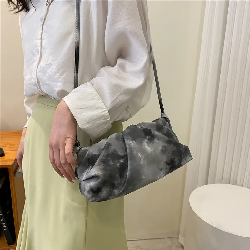 

​​2025 Tie Dye Cloud Bag for Women Rainbow Oil Painting Style Pleated Crossbody Purse Ins Fashion Girls Bags Unique Versatile