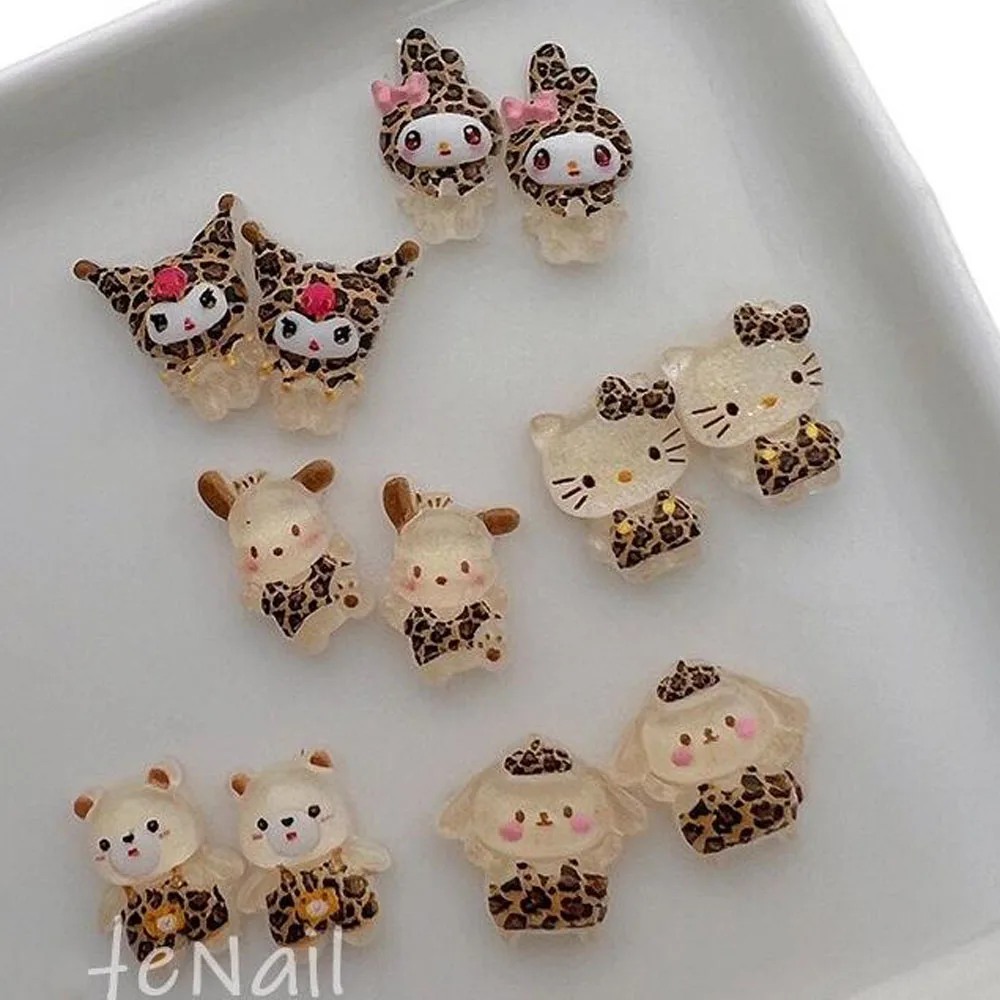 50pcs Leopard Print Bikini Hello Kitty Nail Rhinestone Leopard Hat Melody Kuromi Resin Nail Art Charms 3D Hello Kitty Nail Decor