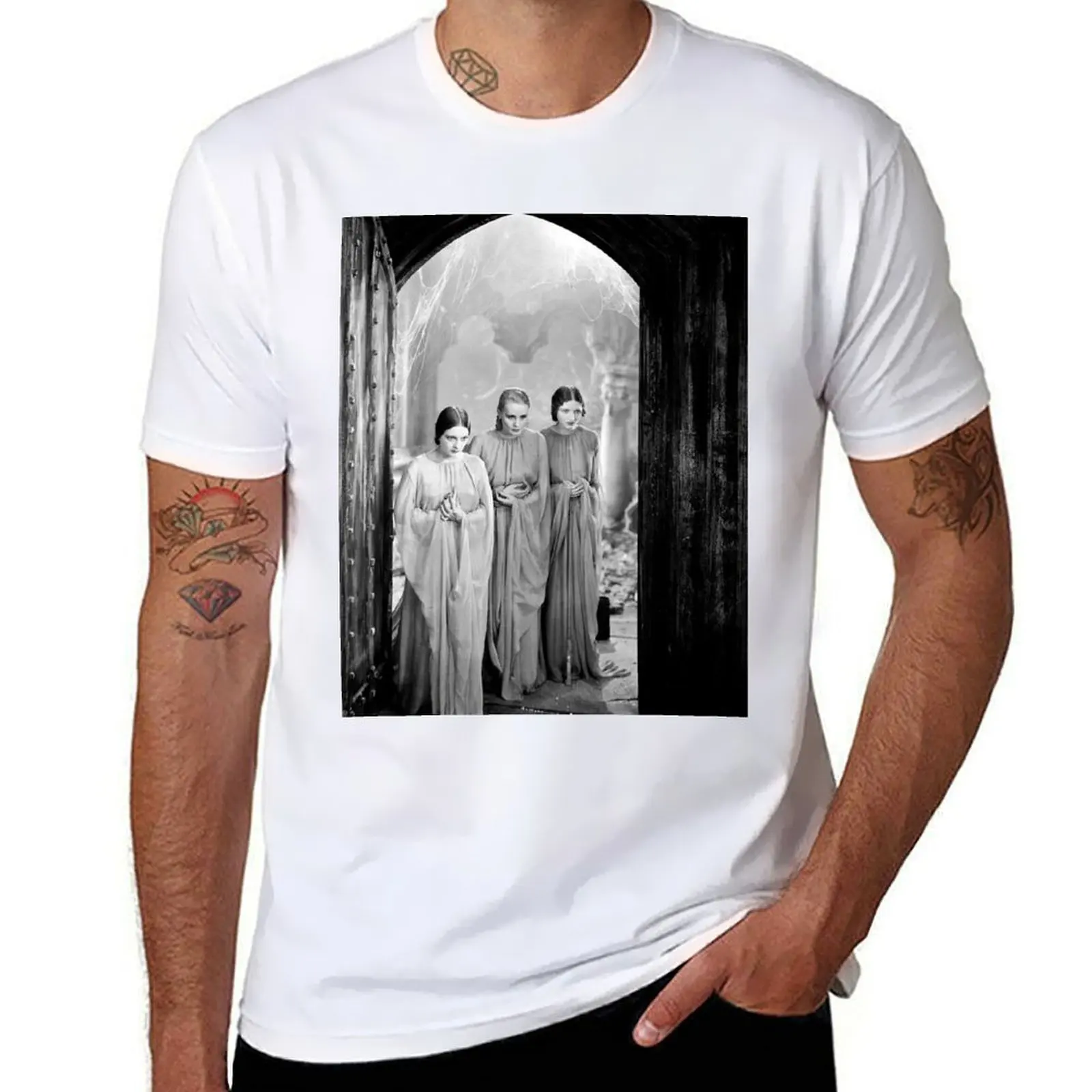 

The Brides of Dracula (1931) T-Shirt t shirt man designer man tshirt T-Shirt