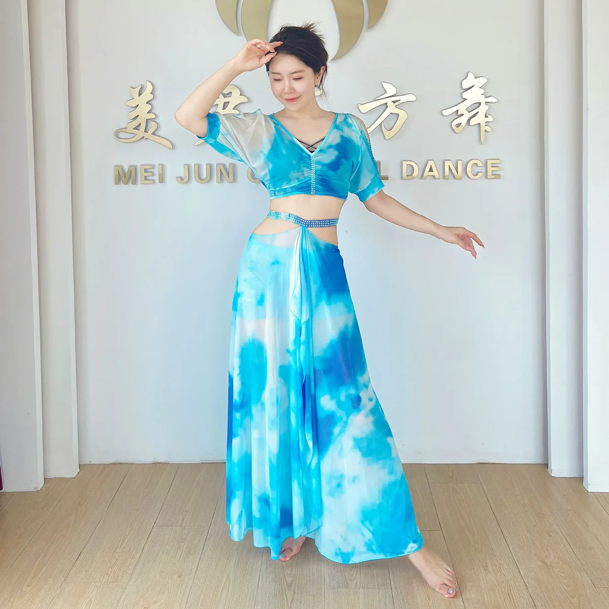 

Hot Sale Hight Quality Women Girls Practice Costume High Split Tie-dye Dress Belly Dance Set