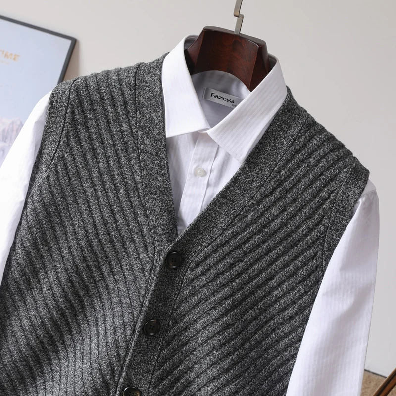 

Autumn And Winter New 100% Pure Wool Cardigan Vest Men's V-Neck Sweater Loose Casual Knitted Cashmere Bottoming Shirt