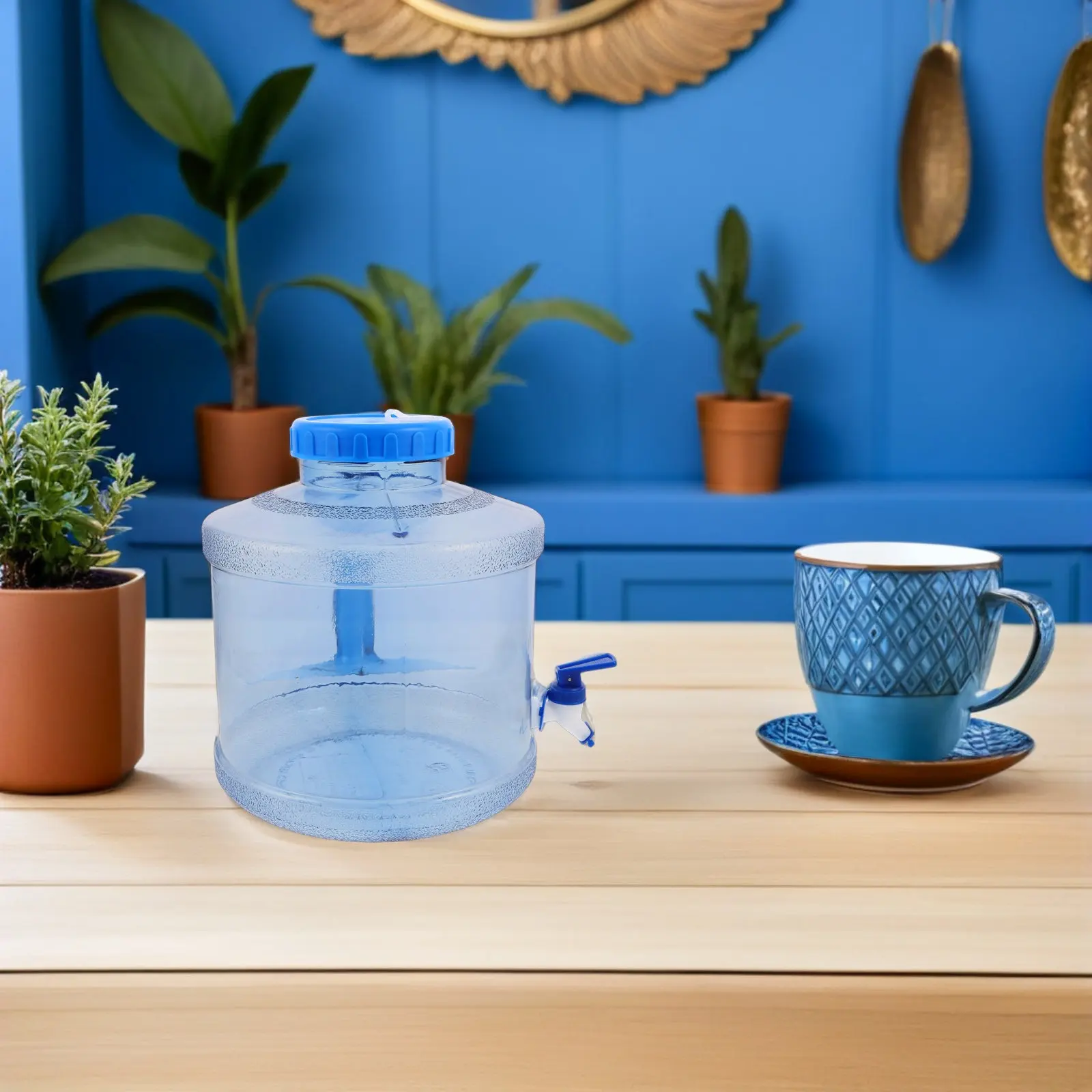 1Set Outdoor Water Container Wide Mouth Plastic Crown Cap Reusable Water Jug 7.5L Portable Camping Drinking Dispenser Jug Hiking view 5