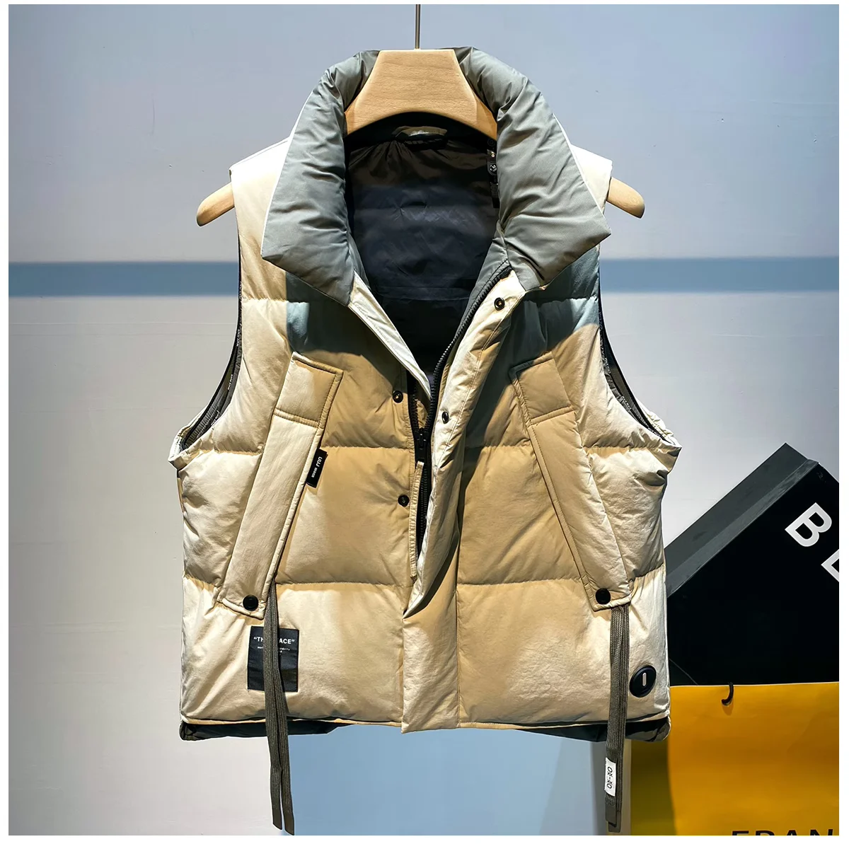 Men's down Cotton Vest Winter Thiened Warm Casual Outerwear Faion Brand Large Size Leisure Top Coat M