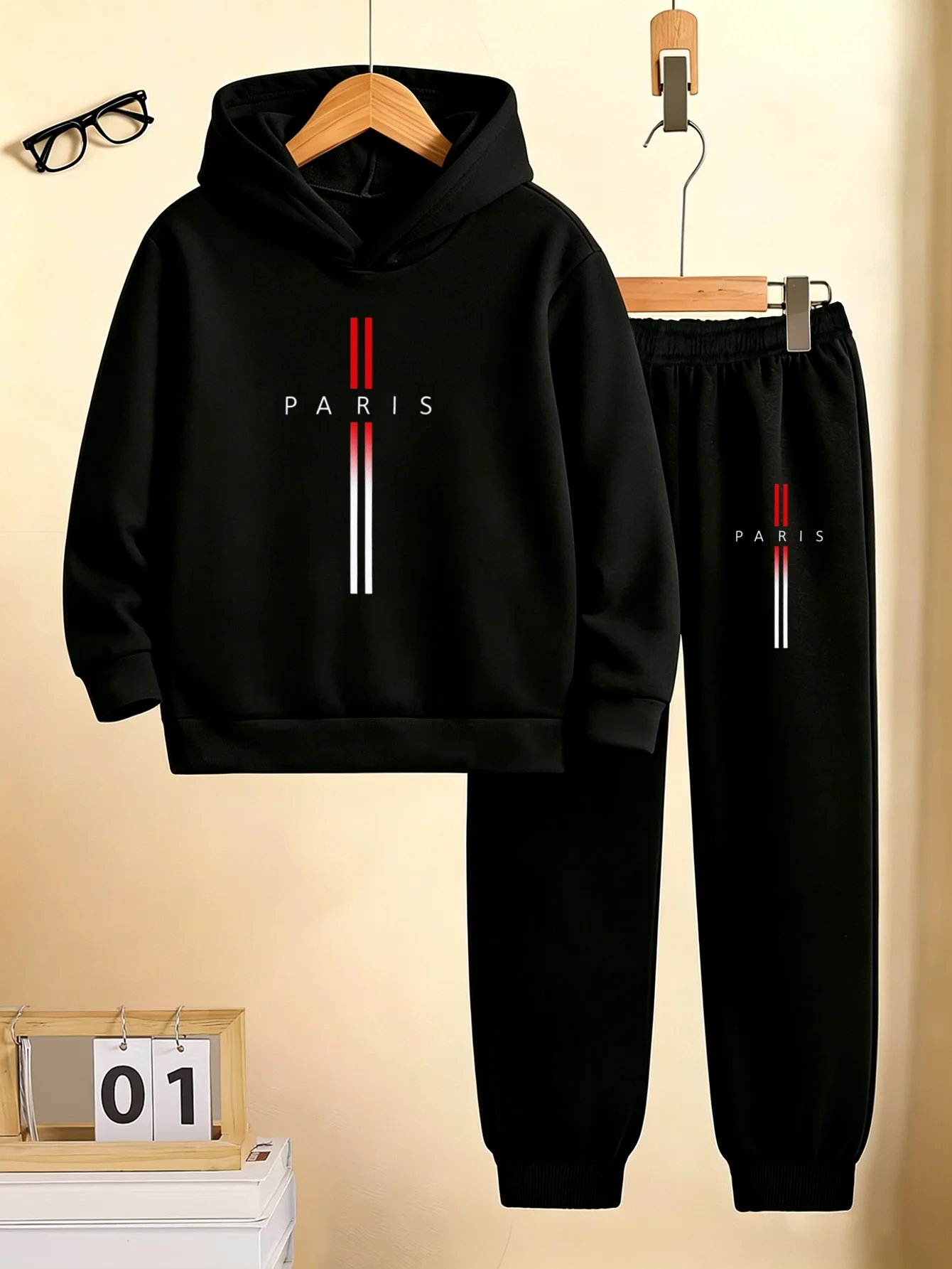 New Autumn/Winter Boys' 2-Piece Christmas Set: Hoodie and Sweatpants TrendyMinimalist 