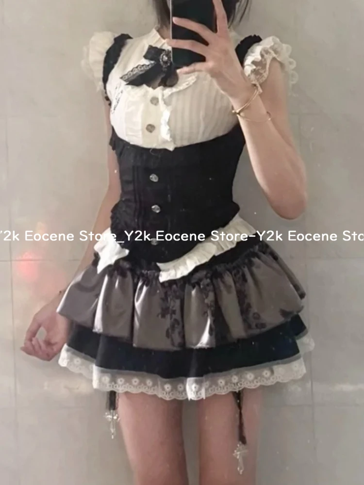 달콤한 대학 스타일 새 정장 소녀 카와이 디자인 민소매 탑 조끼 푹신한 케이크 미니 스커트 레이스 3 조각 세트 여성 패션 의상
